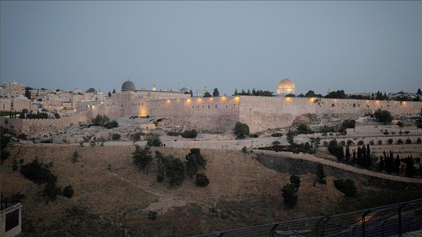 القدس.. هدوء حذر بعد ليلة مواجهات ساخنة